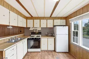 195 W Main St Unit, Chester, NJ 07930 - Photo 13