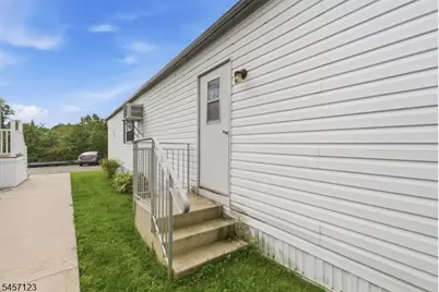 195 W Main St, Unit #J, Chester, NJ 07930 - Photo 3