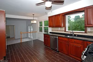 608 Plymouth Ct, Branchburg Township, NJ 08876 - Photo 11
