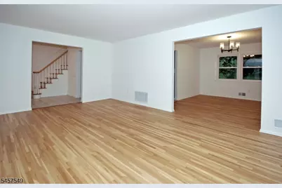 608 Plymouth Ct, Branchburg Township, NJ 08876 - Photo 7