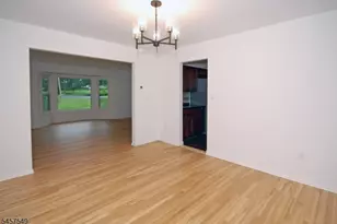 608 Plymouth Ct, Branchburg Township, NJ 08876 - Photo 9