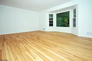 608 Plymouth Ct, Branchburg Township, NJ 08876 - Photo 5