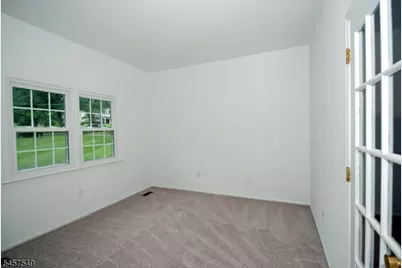 608 Plymouth Ct, Branchburg Township, NJ 08876 - Photo 21