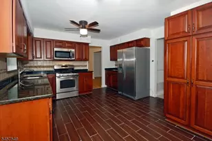 608 Plymouth Ct, Branchburg Township, NJ 08876 - Photo 13