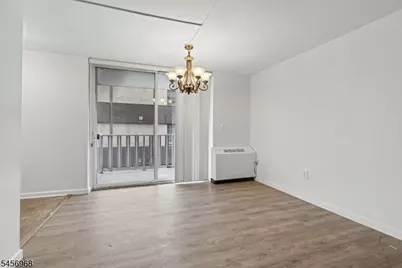 712 N Broad St #2C, Elizabeth, NJ 07208 - Photo 7