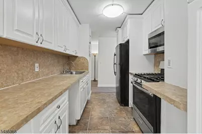 712 N Broad St #2C, Elizabeth, NJ 07208 - Photo 15