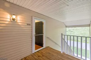 1233 King Ct, Green Brook Township, NJ 08812 - Photo 3
