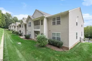 1233 King Ct, Green Brook Township, NJ 08812 - Photo 1