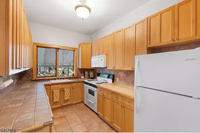769 Chimney Rock Rd, Bridgewater, NJ 08836 - Photo 9