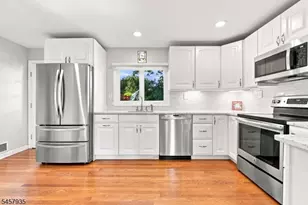 94 Harrison St, Verona, NJ 07044 - Photo 3