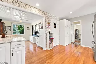 94 Harrison St, Verona, NJ 07044 - Photo 7
