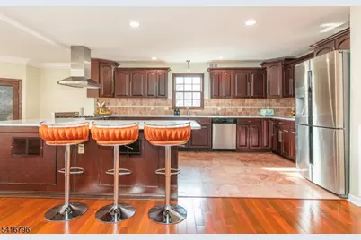 35 Waughaw Rd, Montville Township, NJ 07082 - Photo 9