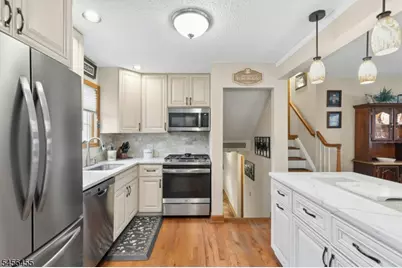 299 Stoughton Ave, Cranford Township, NJ 07016 - Photo 11