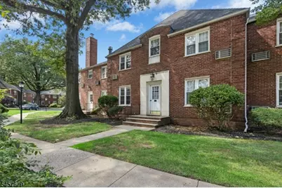 43 A Parkway Village #A, Cranford Township, NJ 07016 - Photo 1
