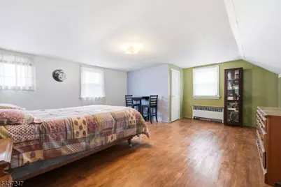 10 Glendale St, Nutley, NJ 07110 - Photo 13