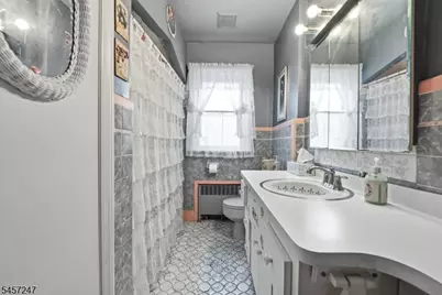 10 Glendale St, Nutley, NJ 07110 - Photo 9