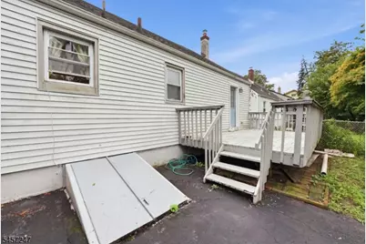 10 Glendale St, Nutley, NJ 07110 - Photo 21