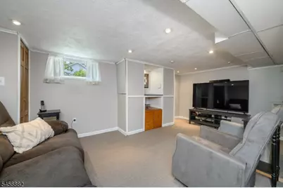 230 Jones Pl, Linden, NJ 07065 - Photo 27