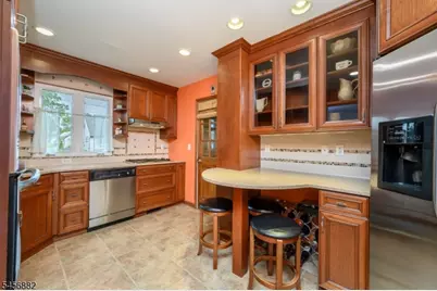230 Jones Pl, Linden, NJ 07065 - Photo 9