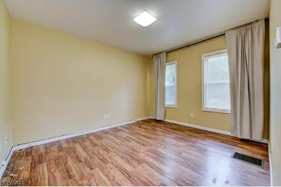 138 Hamburg Tpke, Bloomingdale, NJ 07403 - Photo 13