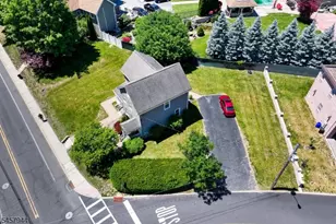 138 Hamburg Turnpike, Bloomingdale, NJ 07403 - Photo 23