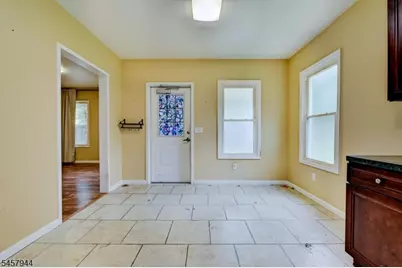 138 Hamburg Tpke, Bloomingdale, NJ 07403 - Photo 9