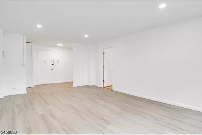 39 E 39th St, Paterson, NJ 07514 - Photo 5