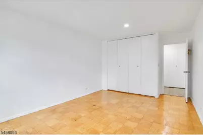 39 E 39th St, Paterson, NJ 07514 - Photo 9
