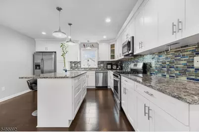 586 Dial Ave, Piscataway Township, NJ 08854 - Photo 11