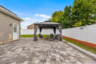 586 Dial Ave, Piscataway Township, NJ 08854 - Photo 31