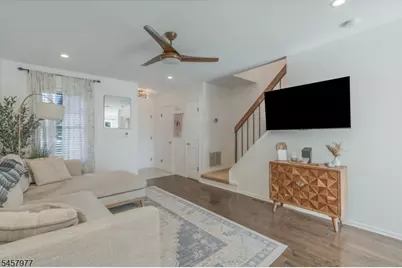 416 Willow Ct, Raritan Township, NJ 08822 - Photo 27