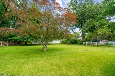 94 Woodlawn Ave, Bridgewater, NJ 08807 - Photo 7