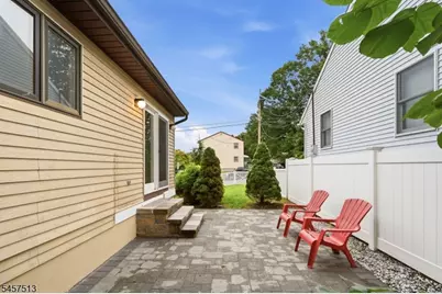 37 Hazelview Ave, Clifton, NJ 07011 - Photo 3