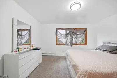 37 Hazelview Ave, Clifton, NJ 07011 - Photo 13