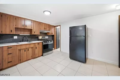 37 Hazelview Ave, Clifton, NJ 07011 - Photo 31