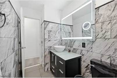 37 Hazelview Ave, Clifton, NJ 07011 - Photo 11