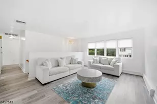 37 Hazelview Ave, Clifton, NJ 07011 - Photo 37