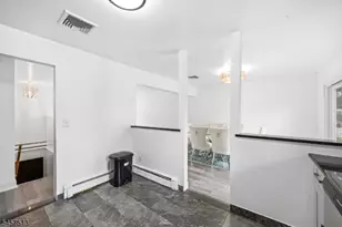 37 Hazelview Ave, Clifton, NJ 07011 - Photo 9
