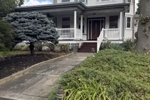 941 Edgewater Ave, Ridgefield, NJ 07657 - Photo 1