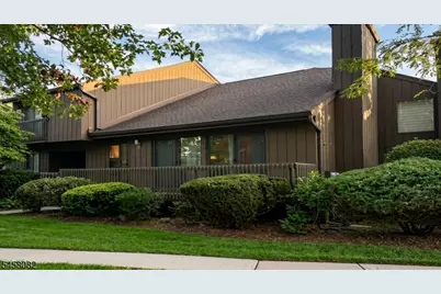 231 Kingsberry Dr, Franklin Township, NJ 08873 - Photo 1