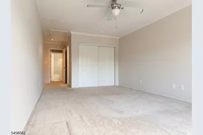 231 Kingsberry Dr, Franklin Township, NJ 08873 - Photo 11