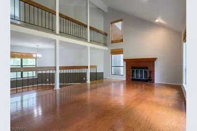 231 Kingsberry Dr, Franklin Township, NJ 08873 - Photo 3