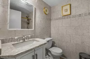 907 Mer-Edin Burg Rd, Hamilton Township, NJ 08690 - Photo 25