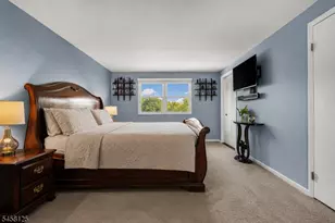 907 Mer-Edin Burg Rd, Hamilton Township, NJ 08690 - Photo 15