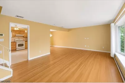 42 Aberdeen Ave, Wayne, NJ 07470 - Photo 7