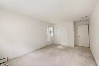 42 Aberdeen Ave, Wayne, NJ 07470 - Photo 23