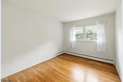 42 Aberdeen Ave, Wayne, NJ 07470 - Photo 19