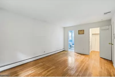 42 Aberdeen Ave, Wayne, NJ 07470 - Photo 17