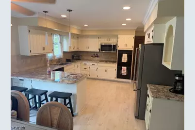 7 Glendale Ln, Fairfield, NJ 07004 - Photo 7