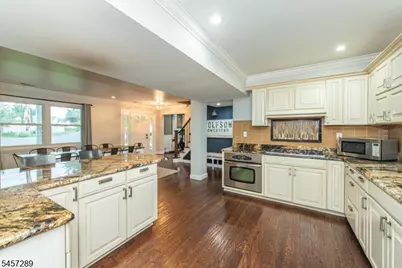 47 Biscay Dr, Mount Olive, NJ 07836 - Photo 13